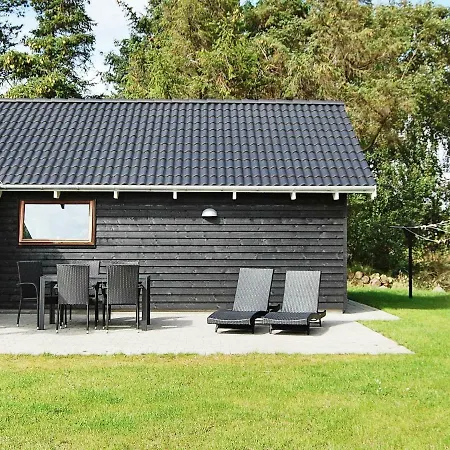 Four-bedroom Holiday In 53 Casa de Férias *